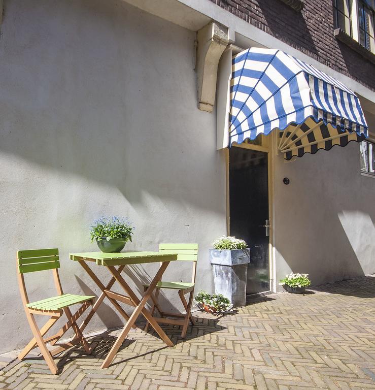 Blom Aan De Gracht Bed & Breakfast Dordrecht Exterior photo