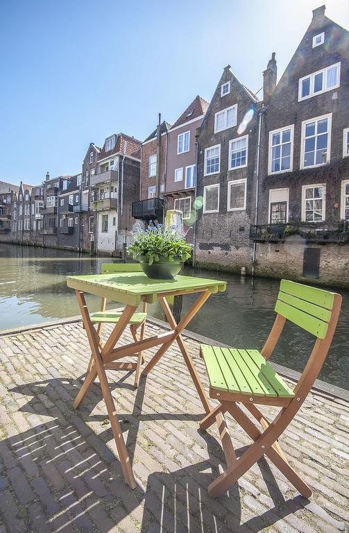 Blom Aan De Gracht Bed & Breakfast Dordrecht Exterior photo