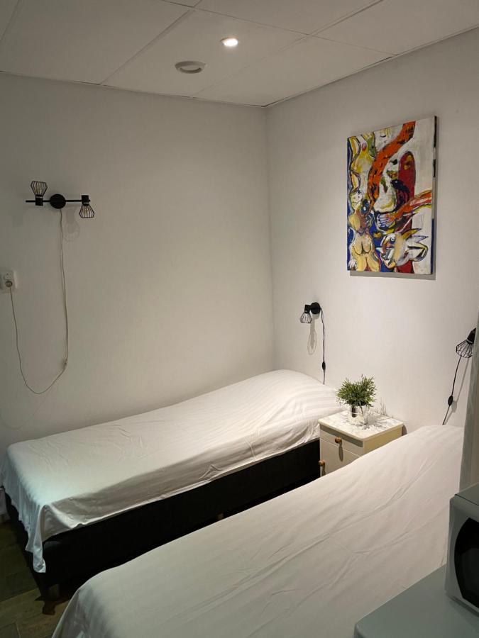 Blom Aan De Gracht Bed & Breakfast Dordrecht Exterior photo